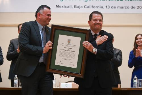 La UABC nombró Profesor Emérito al doctor Miguel Ángel Martínez Romero