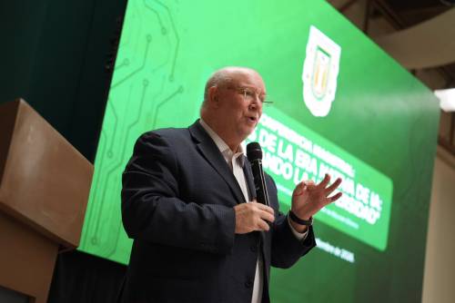 UABC aborda los desafíos de la inteligencia artificial en la educación superior